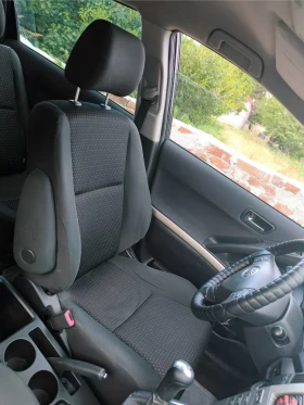 Toyota Corolla verso 2.2 D4D, снимка 10