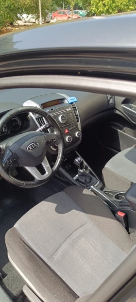 Kia Ceed, снимка 13