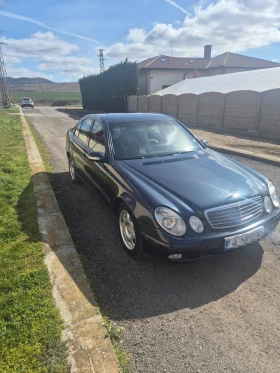 Mercedes-Benz E 220, снимка 3