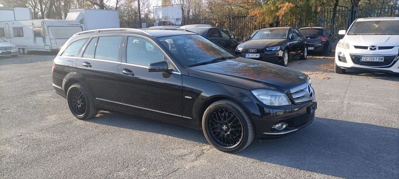 Mercedes-Benz C 320 4MATIC, снимка 3 - Автомобили и джипове - 45453946