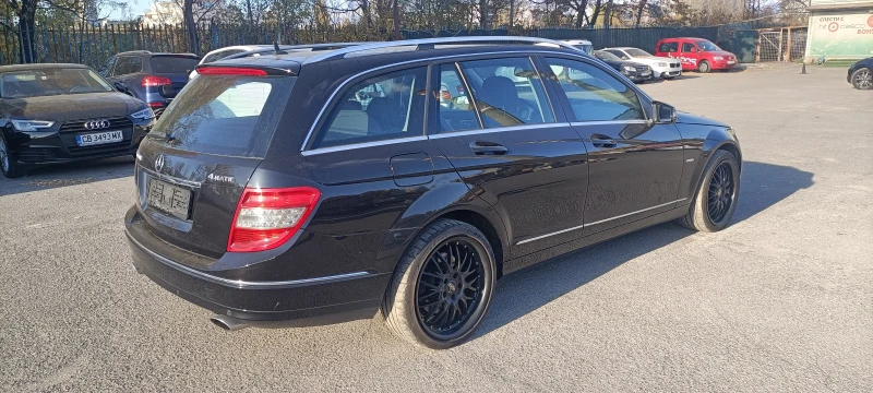 Mercedes-Benz C 320 4MATIC, снимка 6 - Автомобили и джипове - 45453946