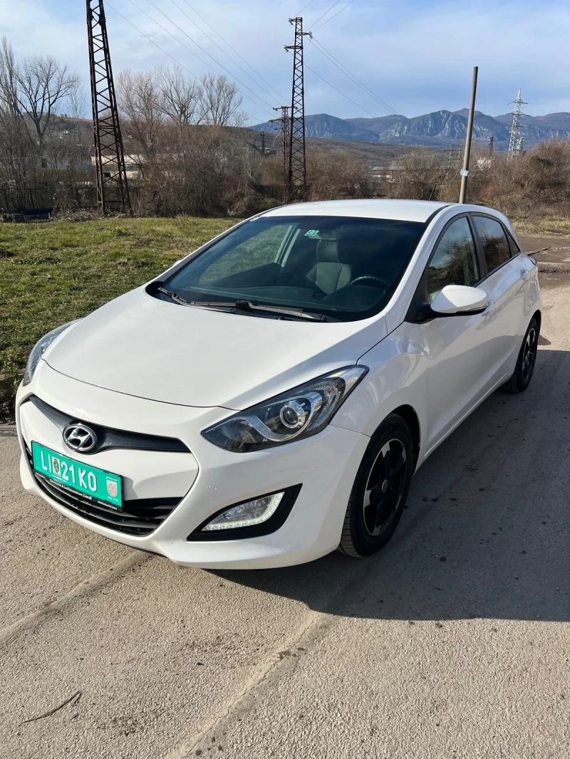 Hyundai I30 1.4i led, снимка 3 - Автомобили и джипове - 48422090