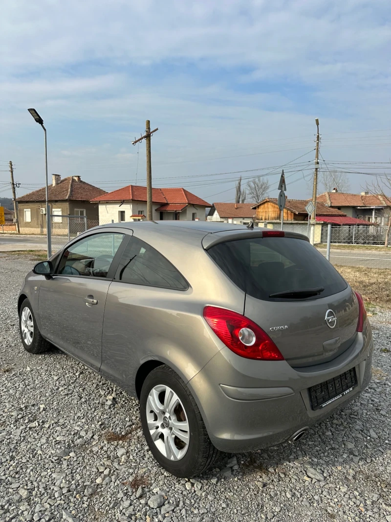 Opel Corsa 1.4i Facelift EURO5, снимка 4 - Автомобили и джипове - 48586287