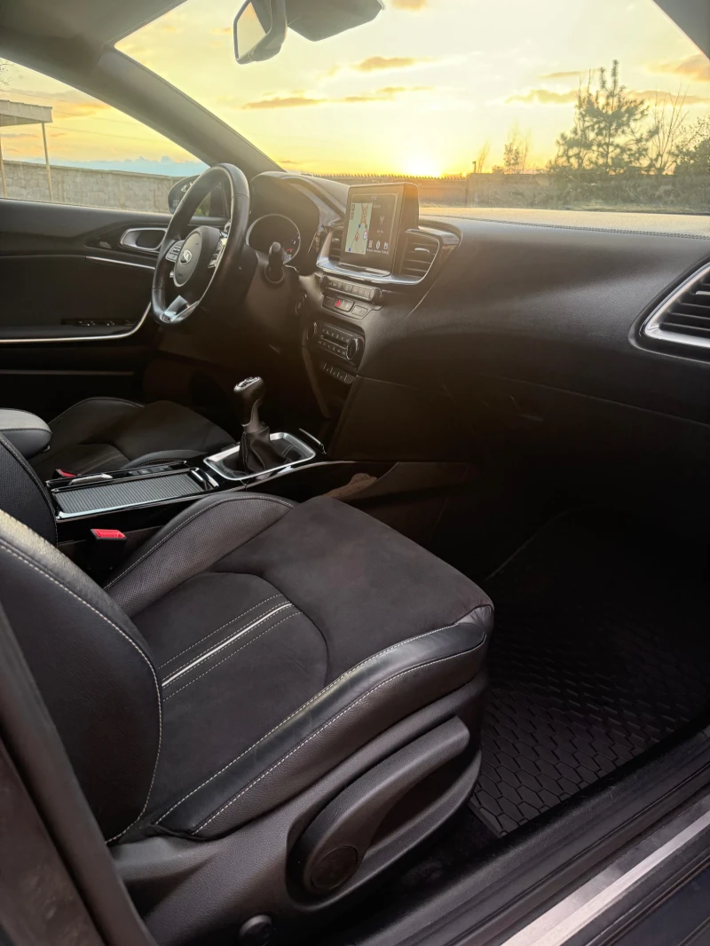 Kia Pro ceed GT Line * Panorama * Нови гуми, снимка 15 - Автомобили и джипове - 52451990