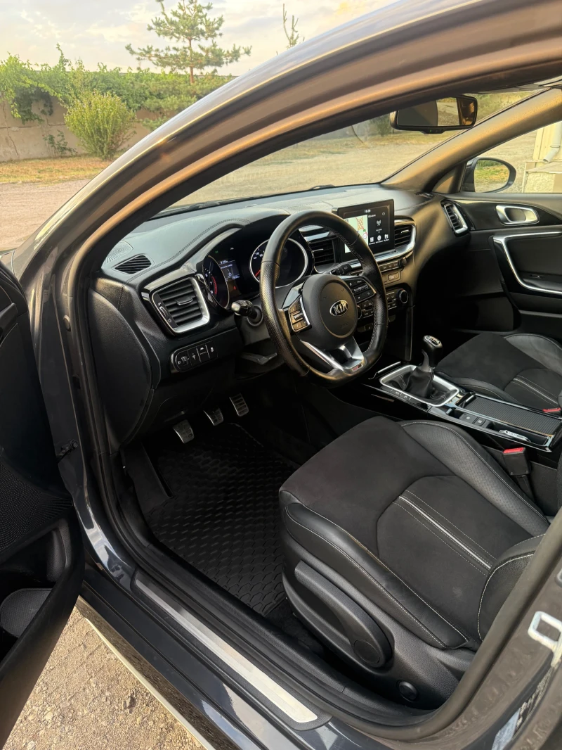 Kia Pro ceed GT Line * Panorama * Нови гуми, снимка 6 - Автомобили и джипове - 52451990