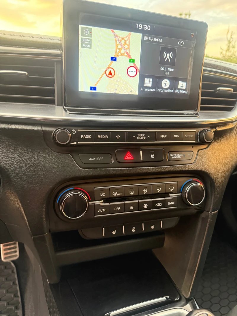 Kia Pro ceed GT Line * Panorama * Нови гуми, снимка 9 - Автомобили и джипове - 52451990