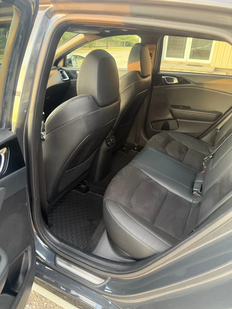 Kia Pro ceed GT Line * Panorama * Нови гуми, снимка 12 - Автомобили и джипове - 52451990