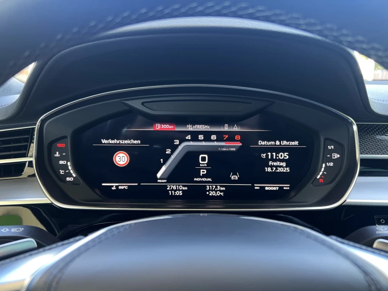 Audi S8 4.0 TFSI/CARBON/B&O/MATRIX/360/HEAD UP/BLACK OPTIC, снимка 11 - Автомобили и джипове - 51062348