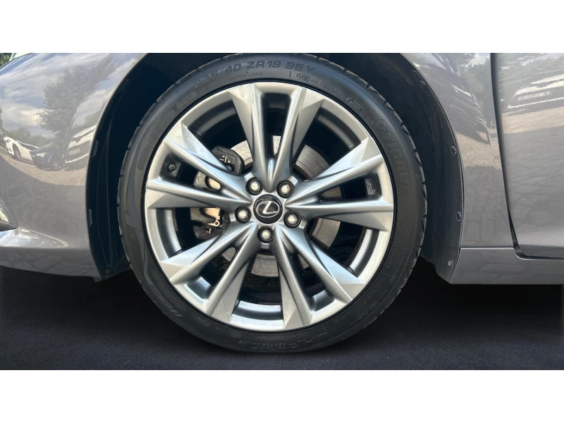 Lexus ES 300 Месечна вноска от 839 лв., снимка 16 - Автомобили и джипове - 51923407