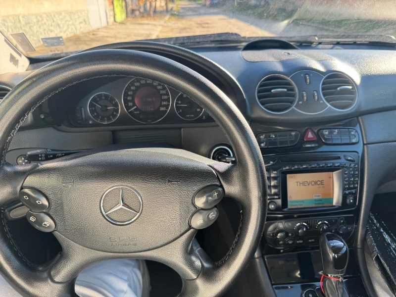 Mercedes-Benz CLK, снимка 16 - Автомобили и джипове - 52394761