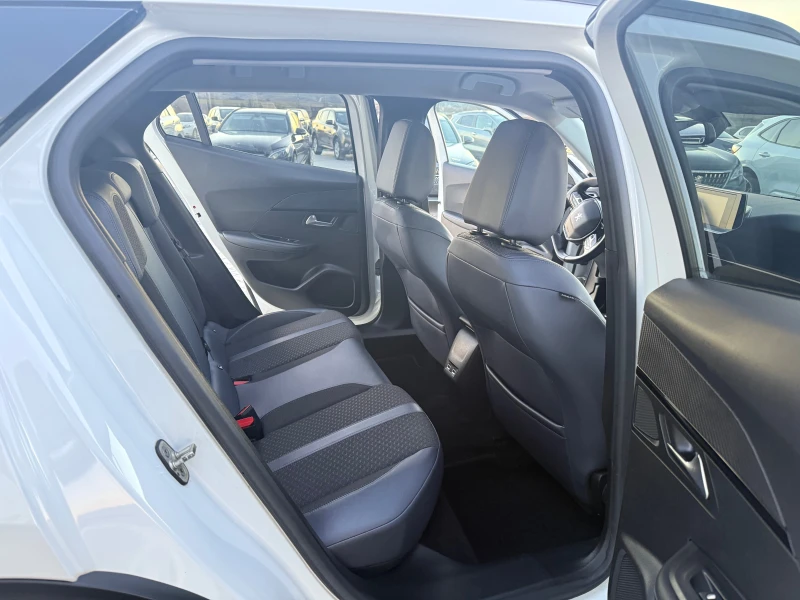 Peugeot 2008 1.5 hdi Бяла перла Собствен лизинг !!!, снимка 15 - Автомобили и джипове - 52929990