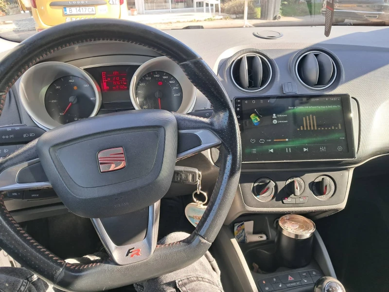 Seat Ibiza, снимка 8 - Автомобили и джипове - 53138477