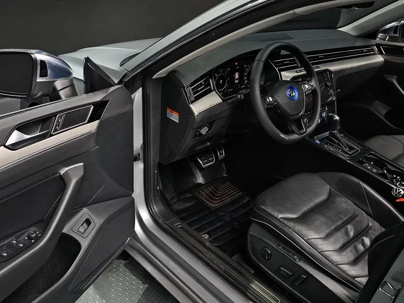 VW Arteon 2.0 TDI - САМО 30% АВАНС, снимка 10 - Автомобили и джипове - 55895285