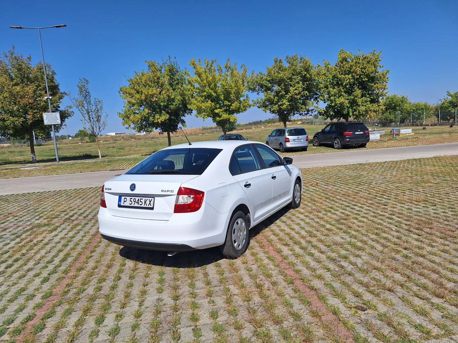 Skoda Rapid 1.2 бензин БАРТЕР - изображение 5