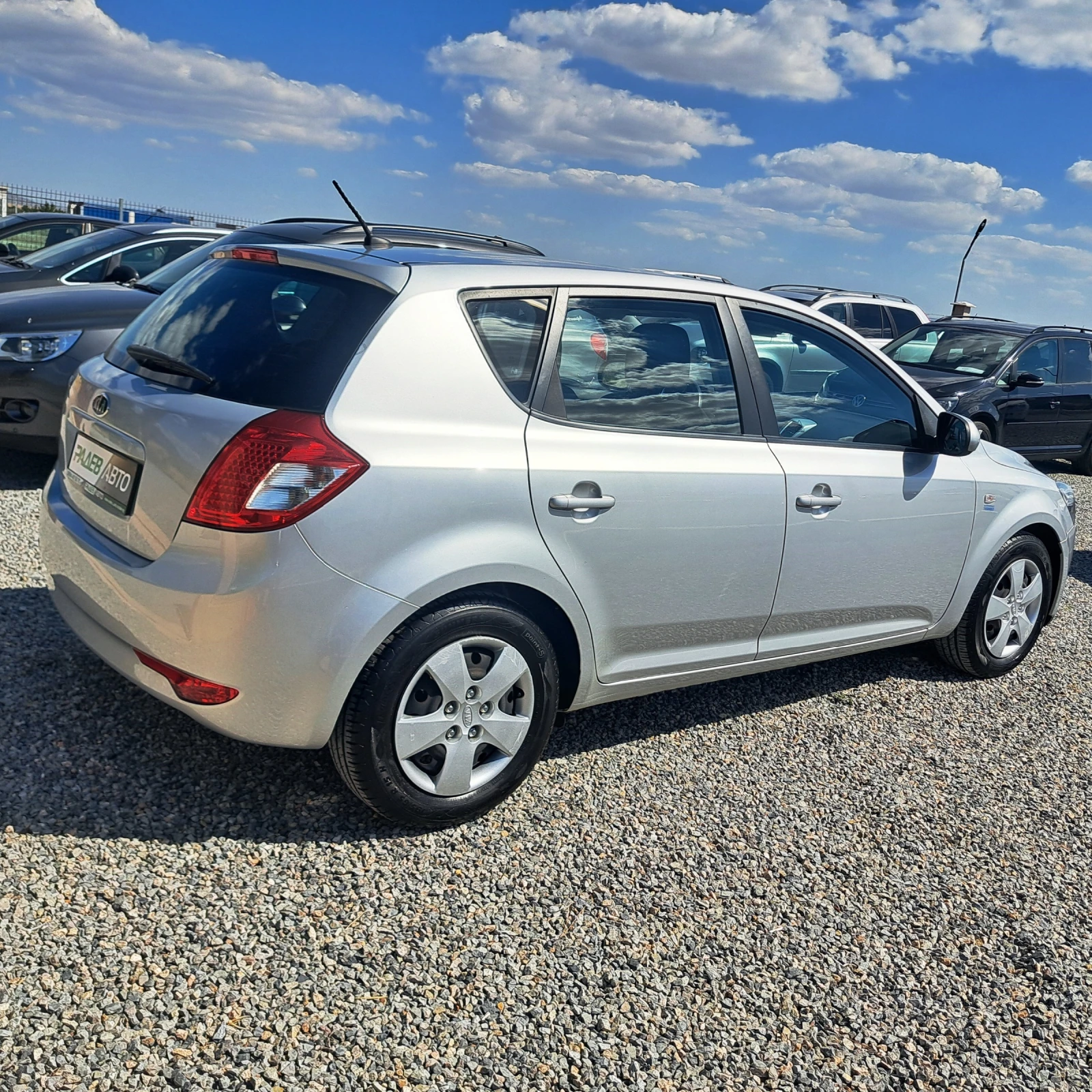 Kia Ceed 1.4i* 90Hp* Евро5* Подгрев* Отлична!*  - изображение 7