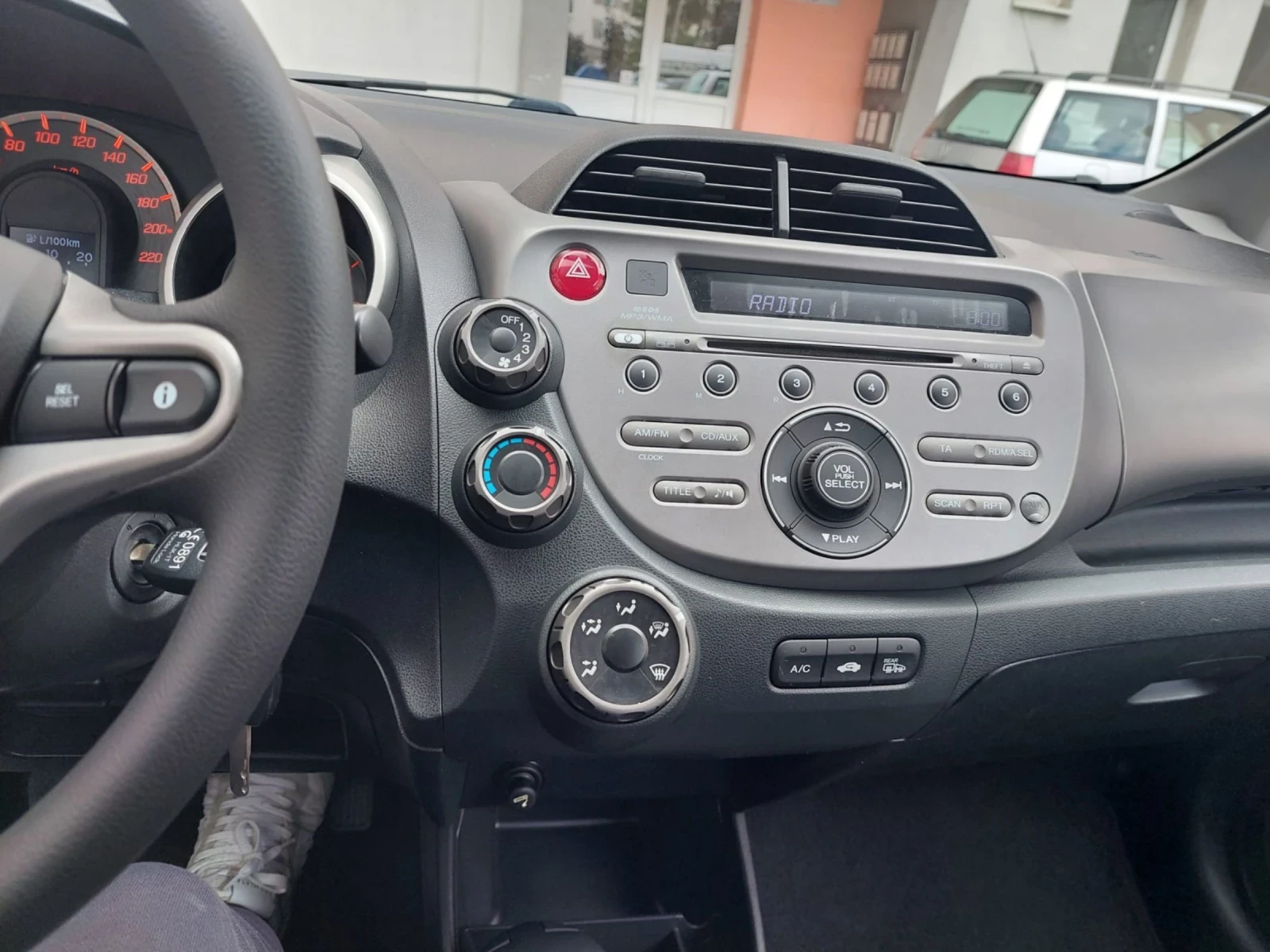 Honda Jazz 1.2 VТEC  | Mobile.bg — изображение 11
