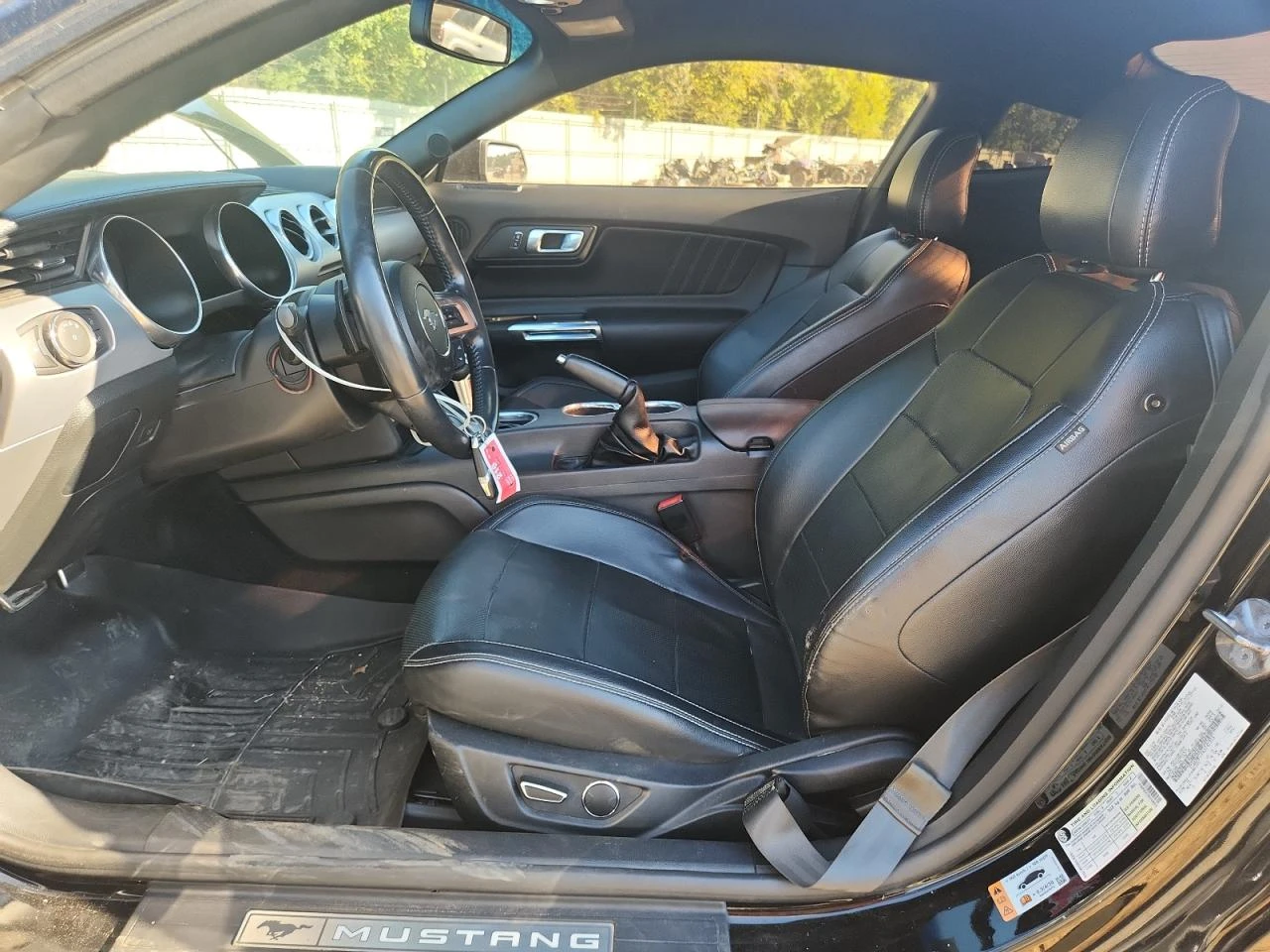 Ford Mustang GT* BLACK LEATHER* BACk-UP CAMERA* PREMIUM*  | Mobile.bg   8