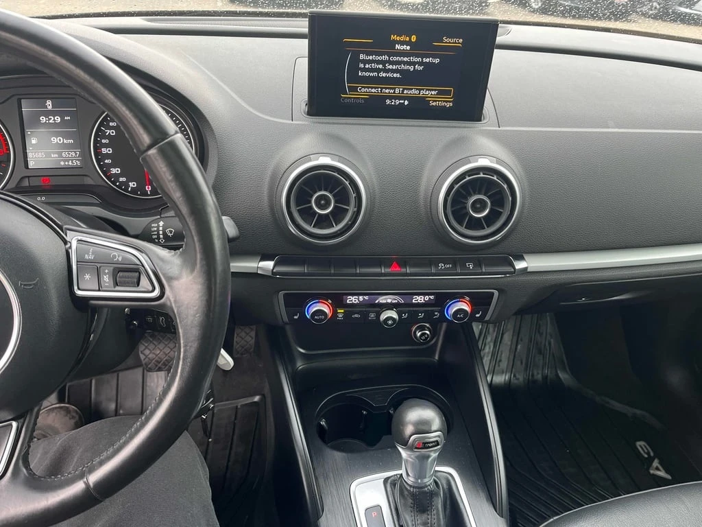 Audi A3 * 1.8T Komfort * CARFAX * ЦЕНА ДО БГ - изображение 9