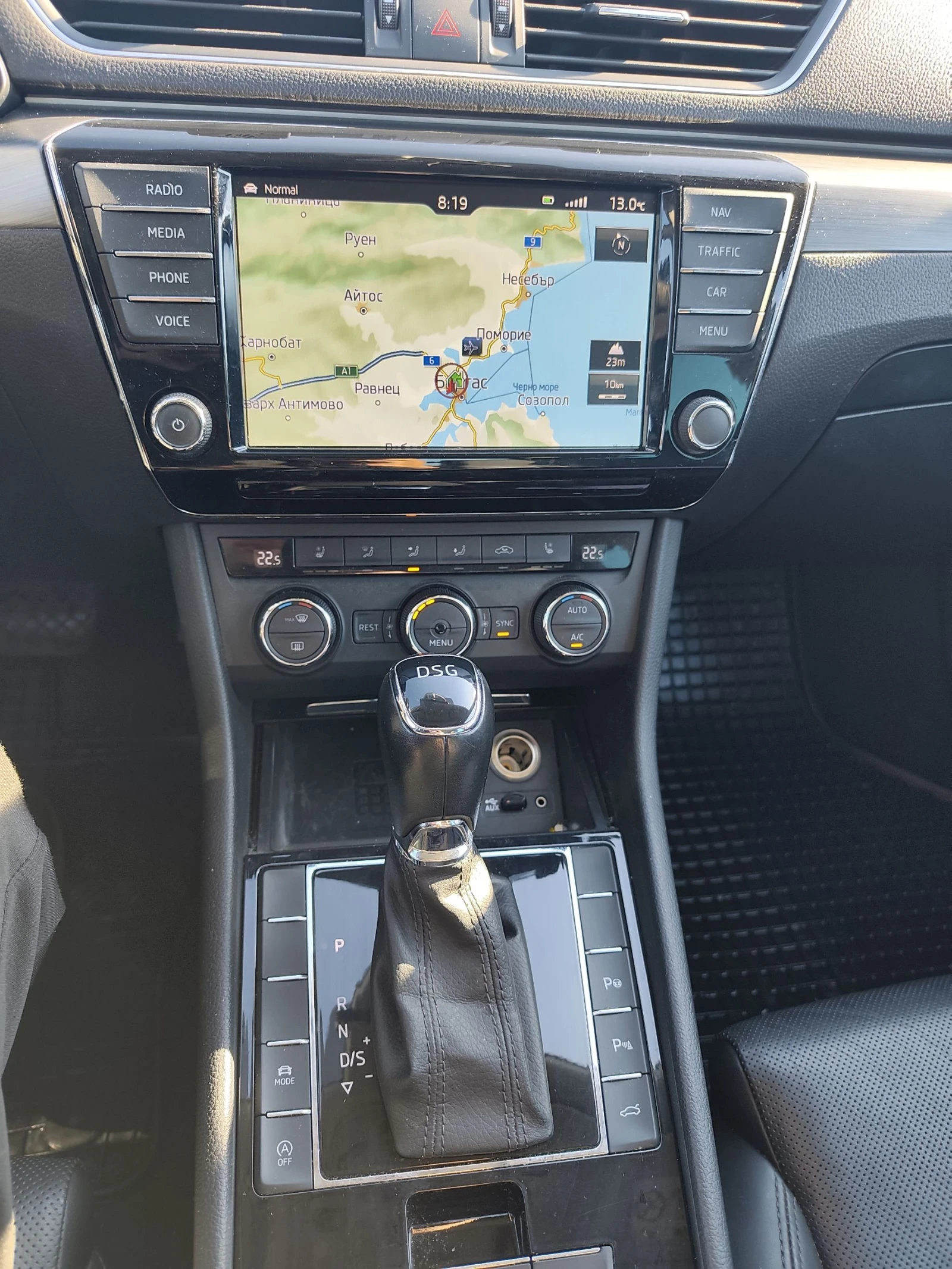 Skoda Superb 1.8 TSI, снимка 17 - Автомобили и джипове - 54576015