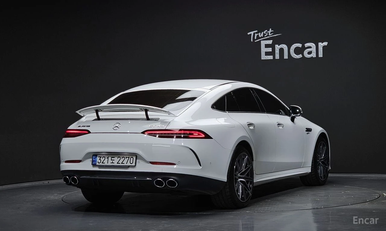 Mercedes-Benz AMG GT 43* 4MATIC+ * 360 КАМЕРА* ОБДУХВАНЕ, снимка 2 - Автомобили и джипове - 54929190