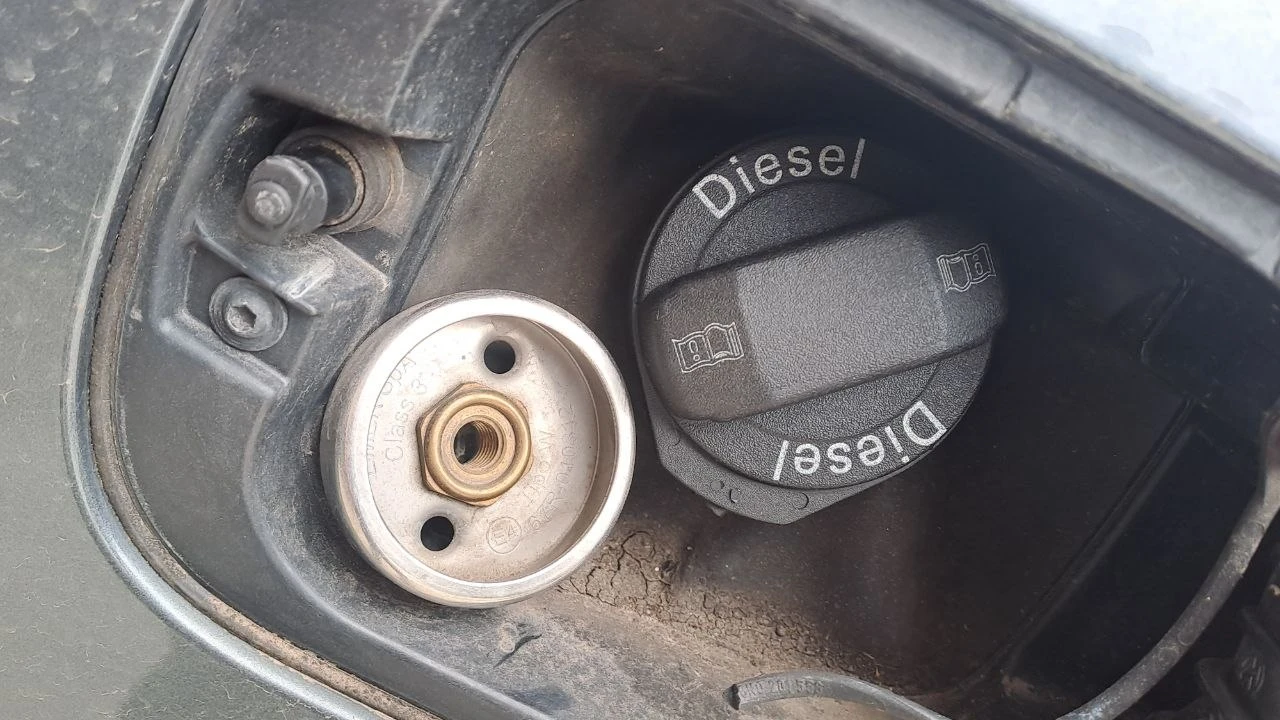 VW Golf Комби, снимка 14 - Автомобили и джипове - 54973671