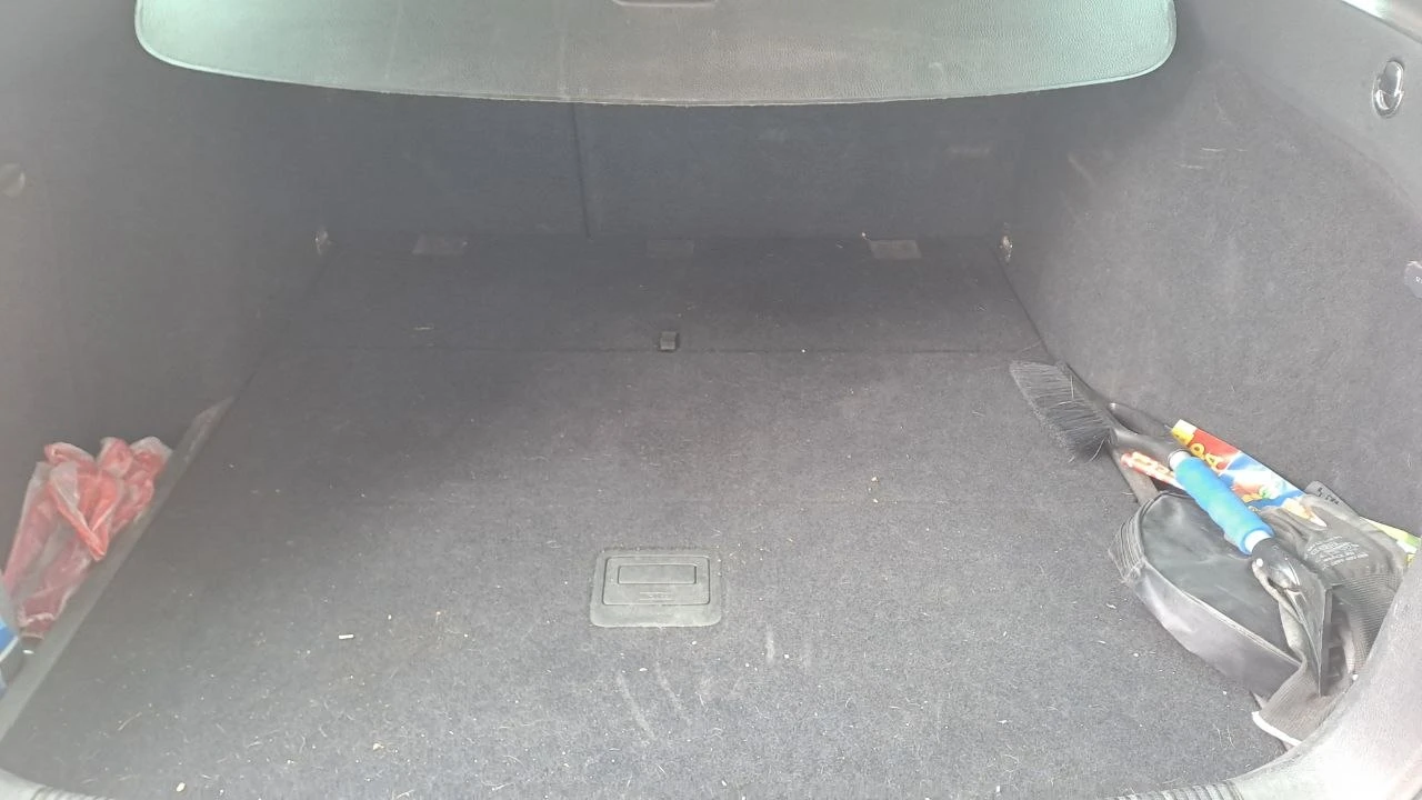 VW Golf Комби, снимка 11 - Автомобили и джипове - 54973671