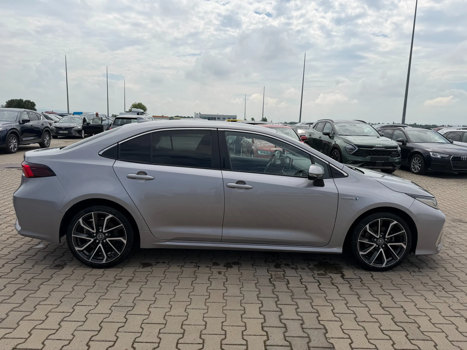 Toyota Corolla 1.2HYBRID AVTOMAT/NAVI/KOJA/KAMERA EURO 6, снимка 5 - Автомобили и джипове - 55030300
