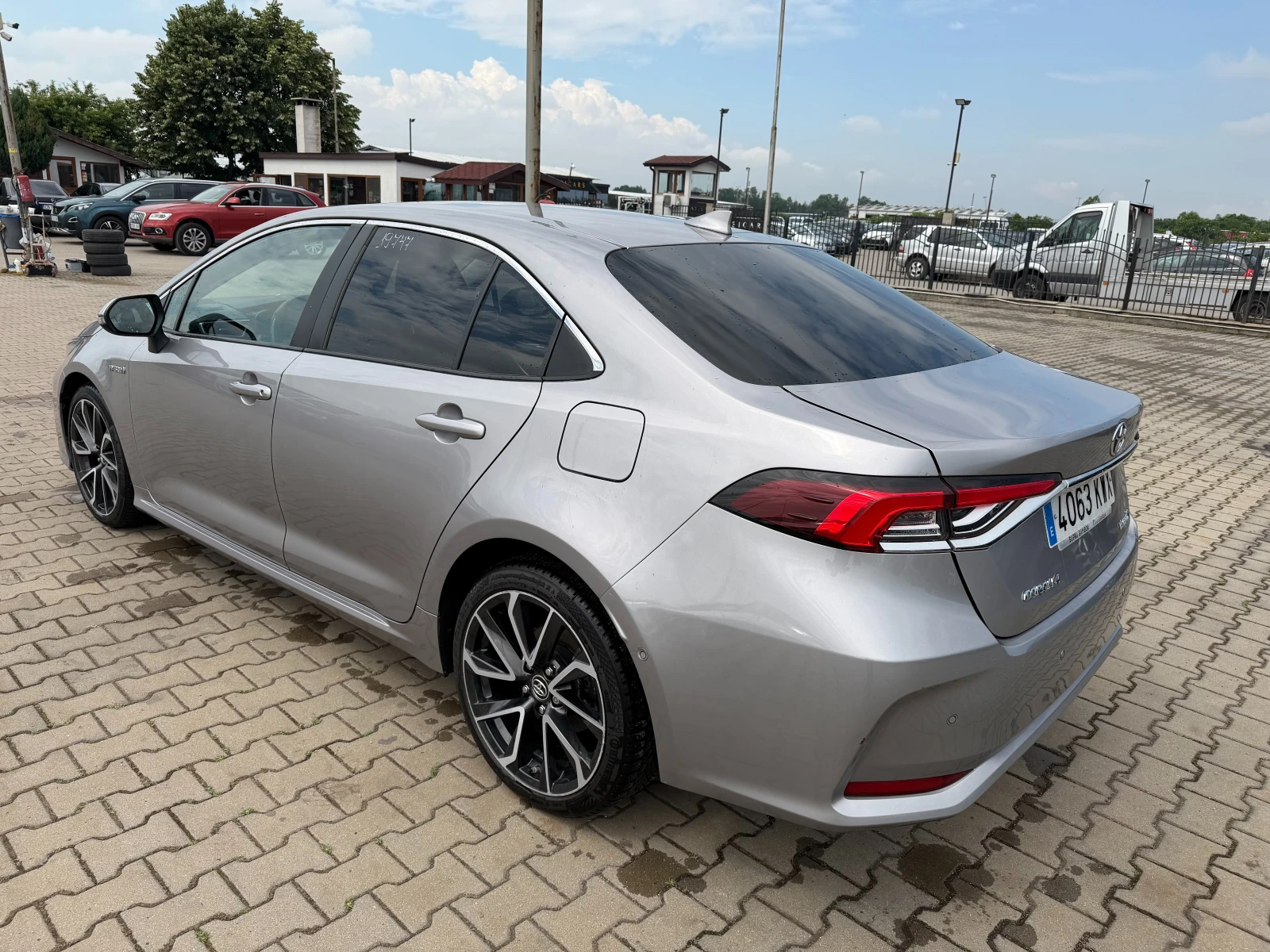 Toyota Corolla 1.2HYBRID AVTOMAT/NAVI/KOJA/KAMERA EURO 6, снимка 8 - Автомобили и джипове - 55030300