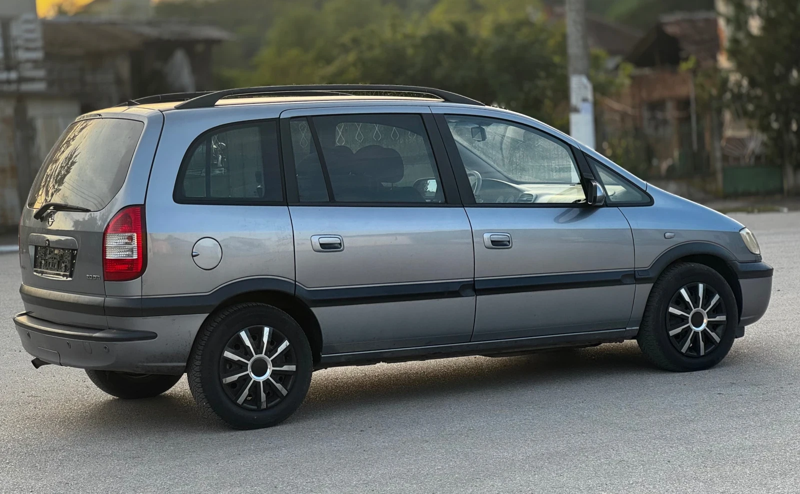 Opel Zafira 2.0DTI 101кс, снимка 6 - Автомобили и джипове - 55195196