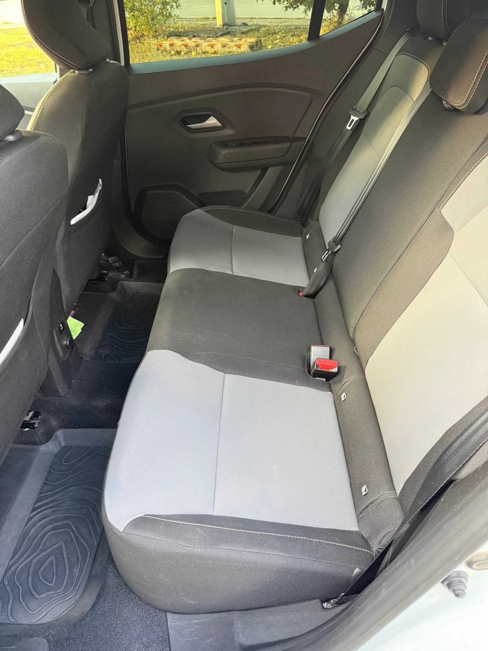 Dacia Sandero Stepway, снимка 7 - Автомобили и джипове - 55891995