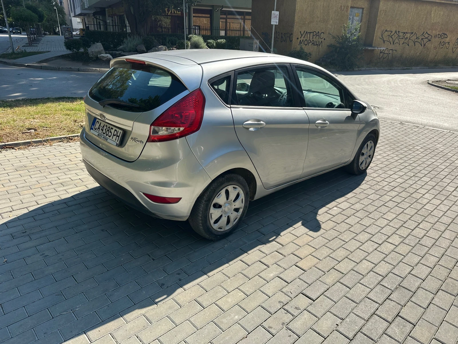 Ford Fiesta 1.2, снимка 4 - Автомобили и джипове - 56149666