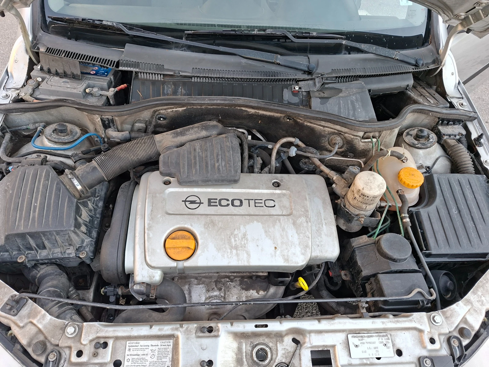 Opel Combo 1.6 EcoFlex 6+ 1 Клима!!!, снимка 16 - Автомобили и джипове - 56416363