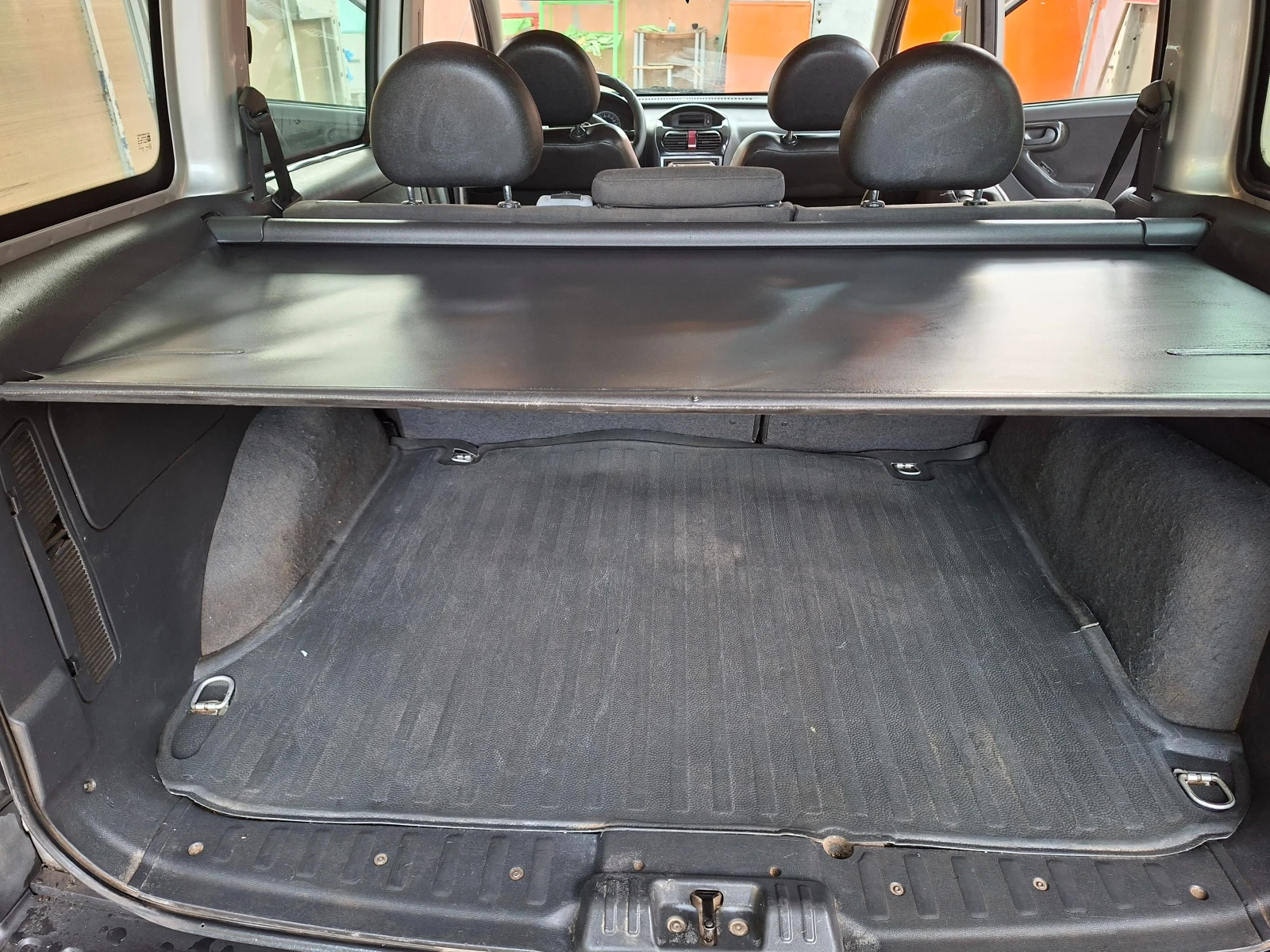 Opel Combo 1.6 EcoFlex 6+ 1 Клима!!!, снимка 15 - Автомобили и джипове - 56416363