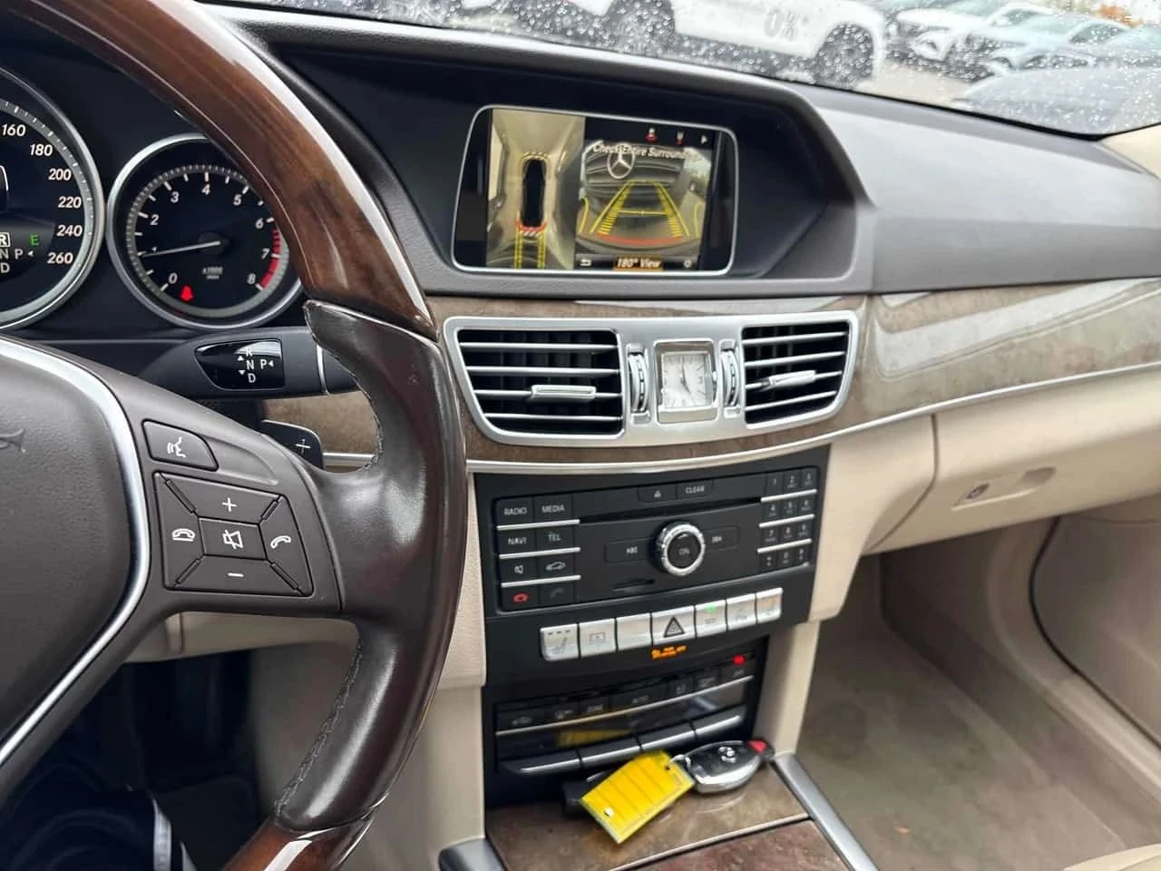 Mercedes-Benz E 300, снимка 9 - Автомобили и джипове - 56732287