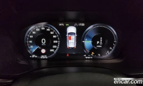 Volvo XC60 T8 R-Design, снимка 8