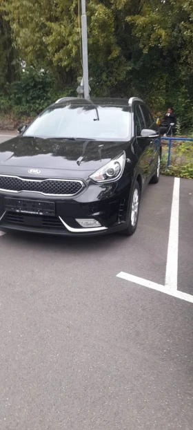 Kia Niro Vision + 75 000 км, снимка 2