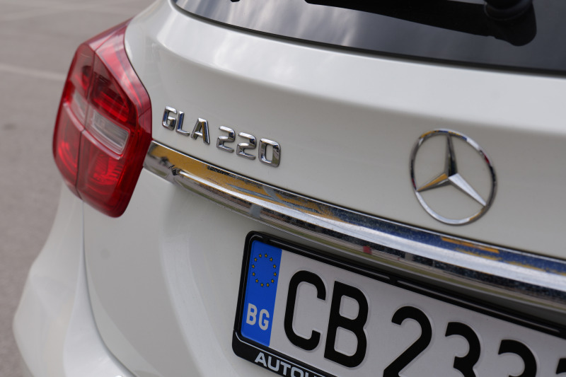 Mercedes-Benz GLA 220 4Matic AMG line, снимка 7 - Автомобили и джипове - 45990234