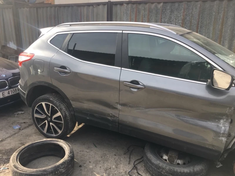 Nissan Qashqai, снимка 1 - Автомобили и джипове - 48791886