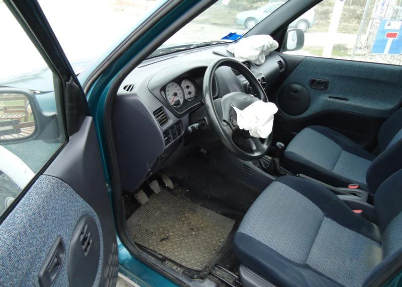 Daihatsu Terios 1.3 16V 4X4, снимка 5 - Автомобили и джипове - 4369894