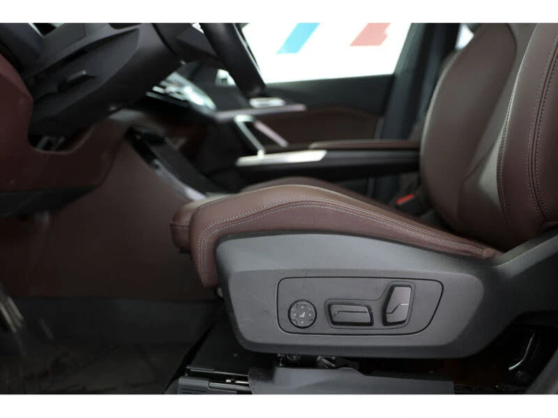 BMW X1 xDrive28i * CARFAX * АвтоКредит* (ЦЕНА ДО БГ), снимка 10 - Автомобили и джипове - 53264559