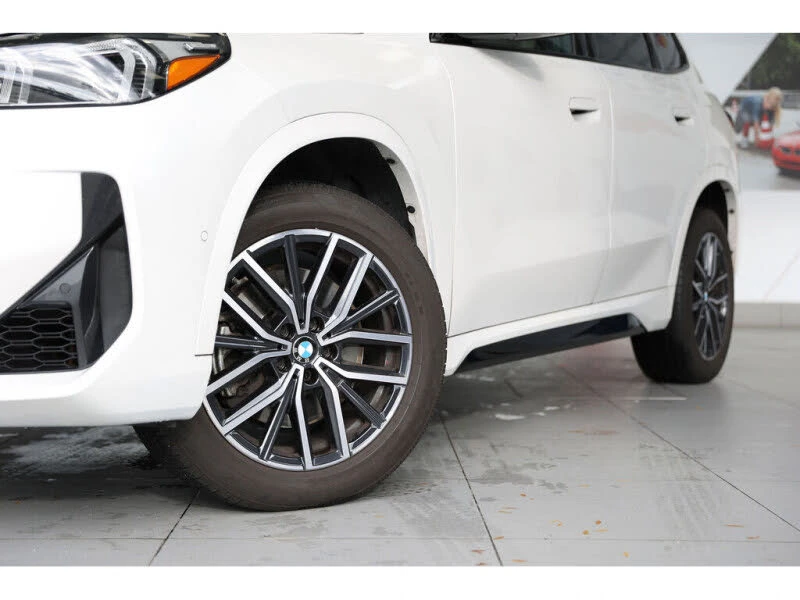 BMW X1 xDrive28i * CARFAX * АвтоКредит* (ЦЕНА ДО БГ), снимка 6 - Автомобили и джипове - 53264559