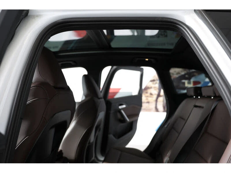 BMW X1 xDrive28i * CARFAX * АвтоКредит* (ЦЕНА ДО БГ), снимка 8 - Автомобили и джипове - 53264559