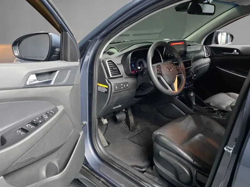 Hyundai Tucson 2.0 4Wd Modern, снимка 10 - Автомобили и джипове - 53366250