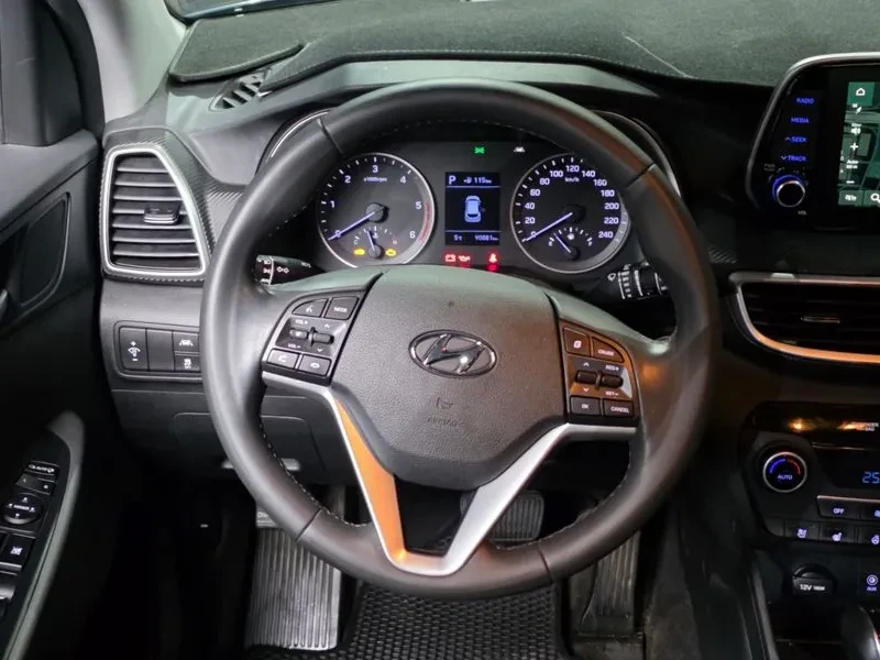 Hyundai Tucson 2.0 4Wd Modern, снимка 13 - Автомобили и джипове - 53366250