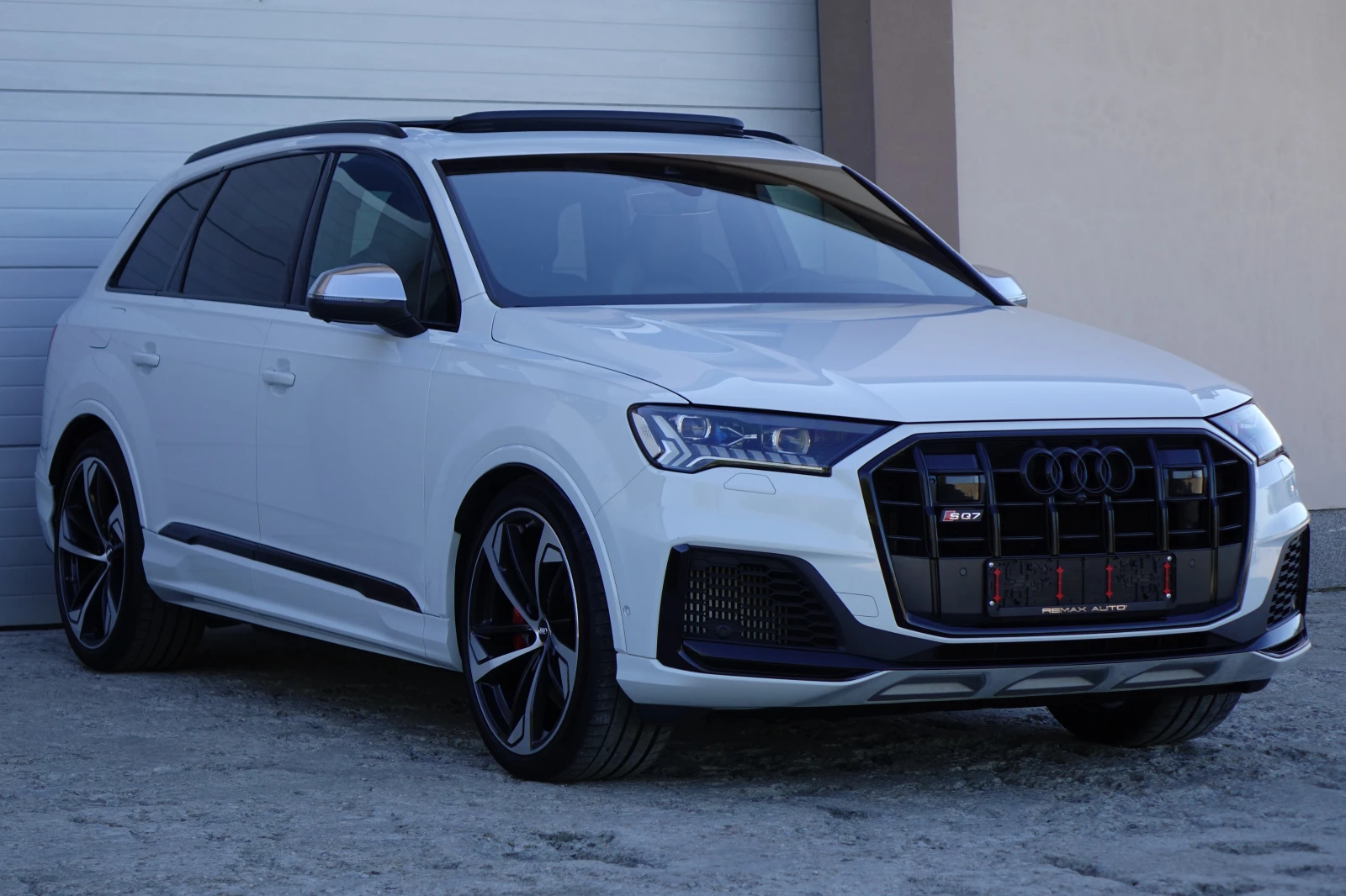 Audi SQ7 3XS-LINE* RS* LASER* PANO* 360* 6+ 1*  - изображение 6