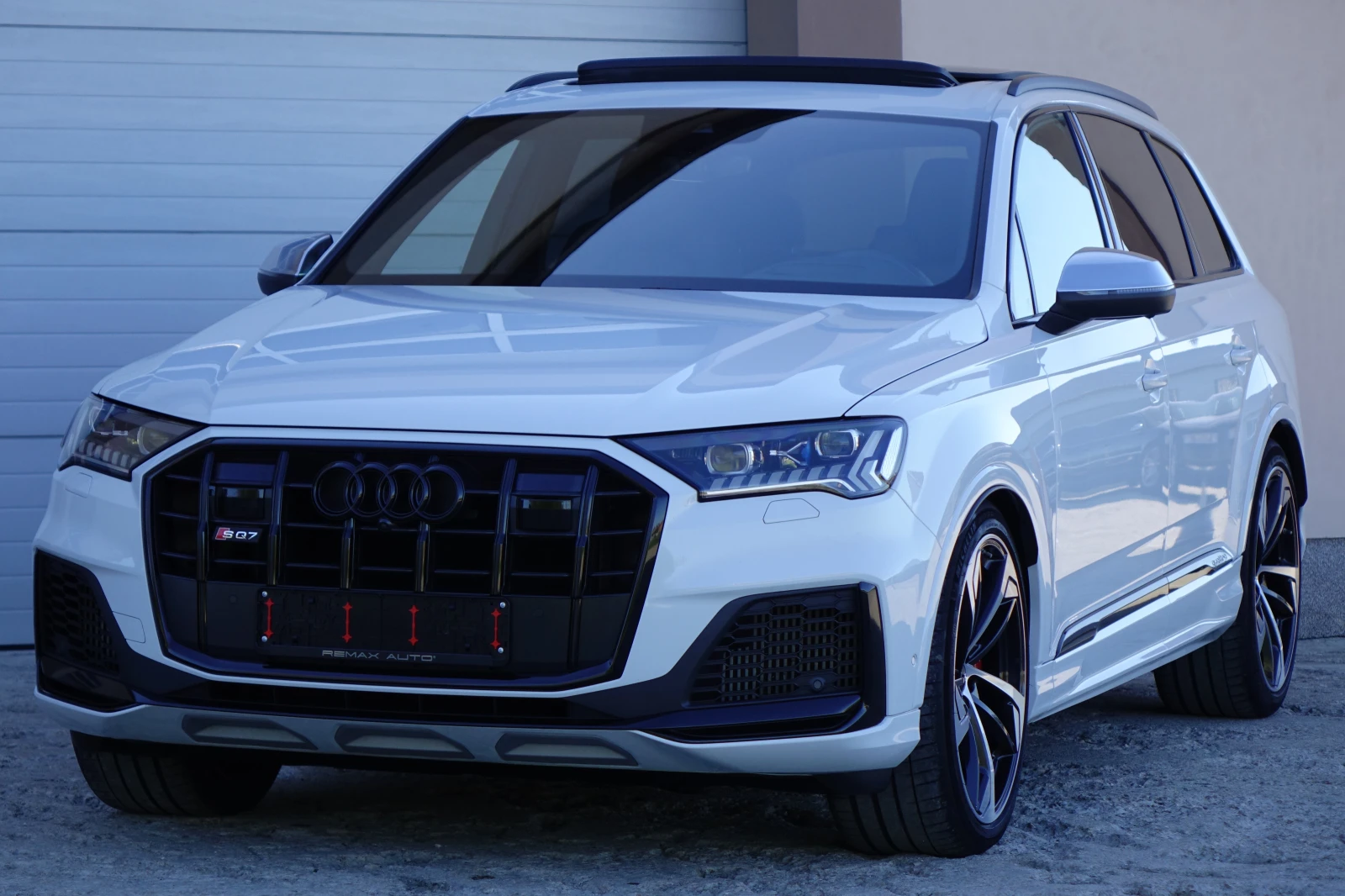Audi SQ7 3XS-LINE* RS* LASER* PANO* 360* 6+ 1*  - изображение 5