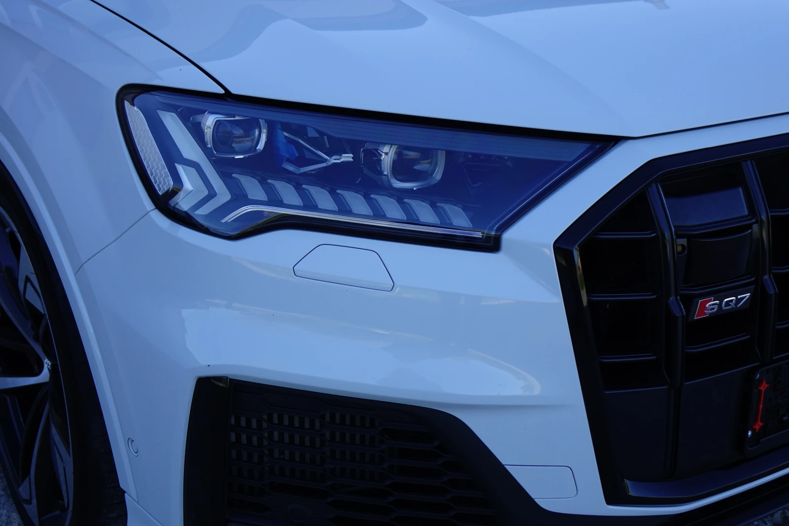Audi SQ7 3XS-LINE* RS* LASER* PANO* 360* 6+ 1*  - изображение 4