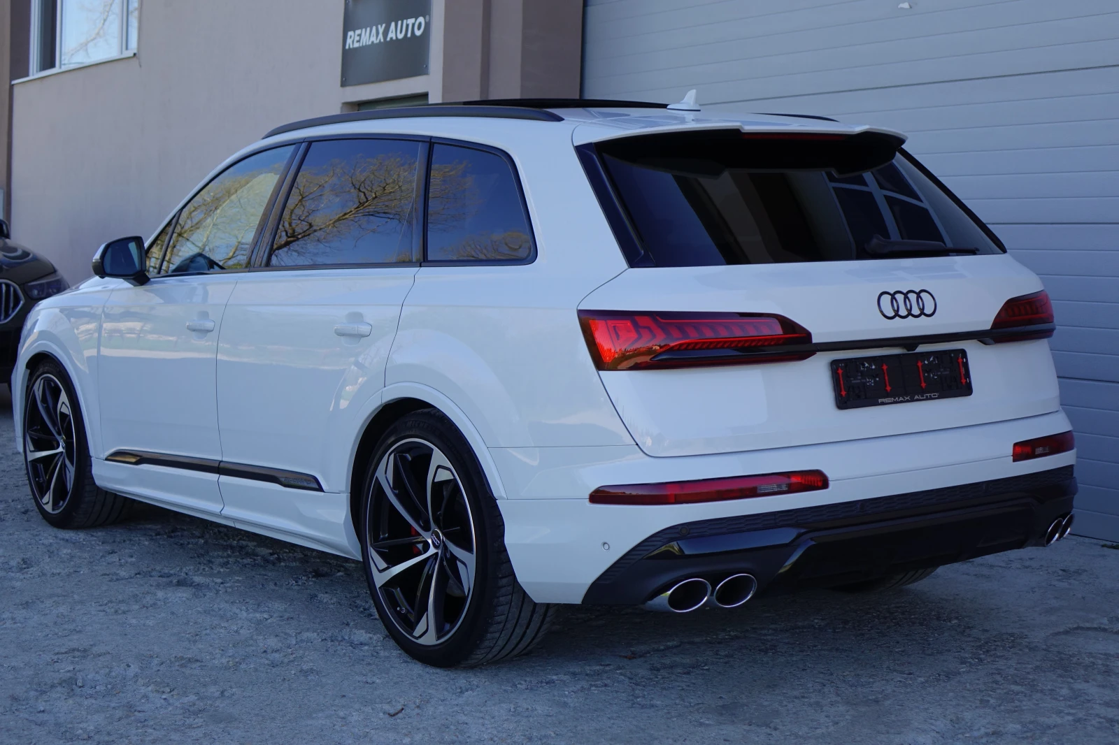 Audi SQ7 3XS-LINE* RS* LASER* PANO* 360* 6+ 1*  - изображение 7