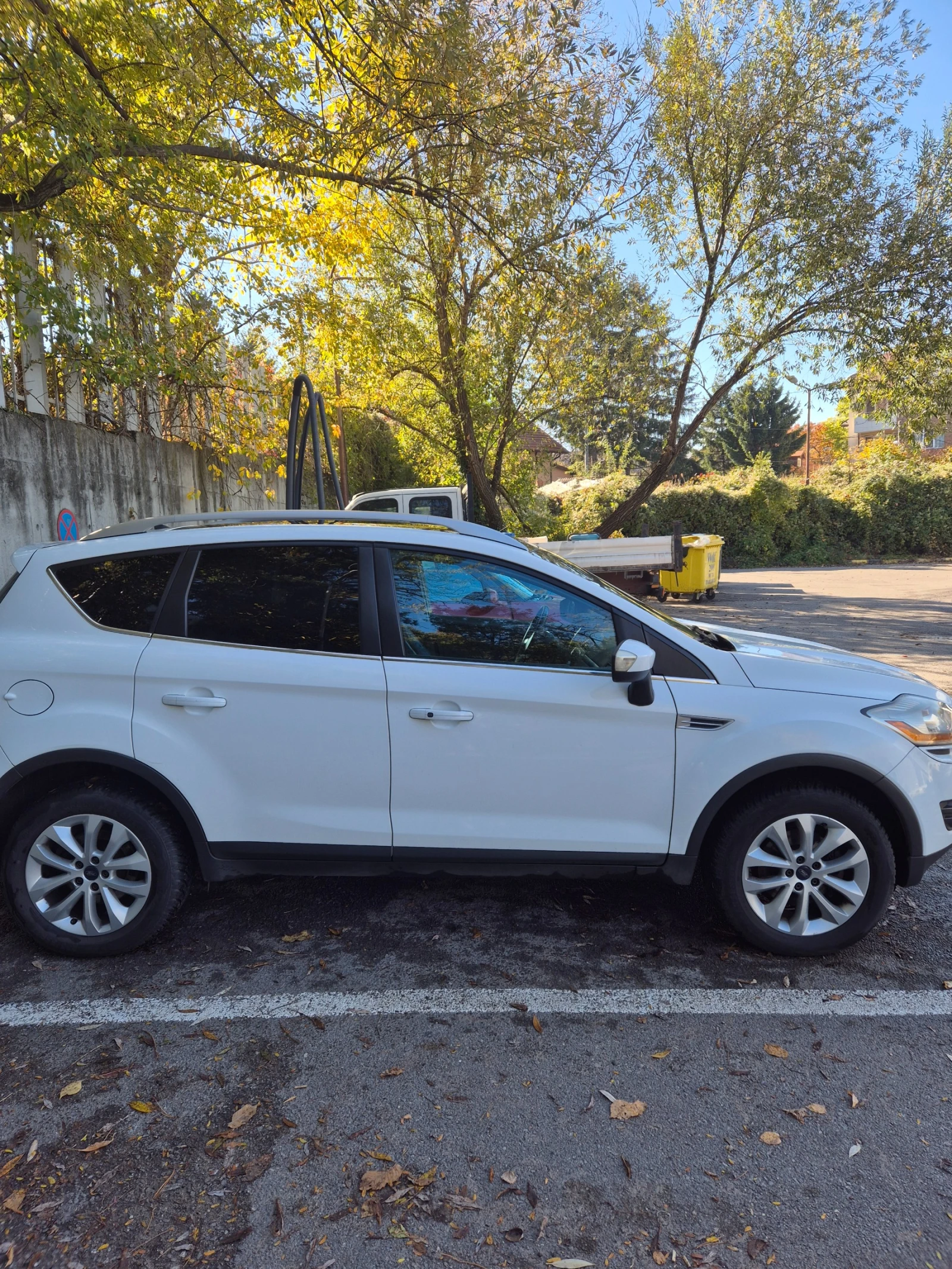 Ford Kuga SUV - изображение 3