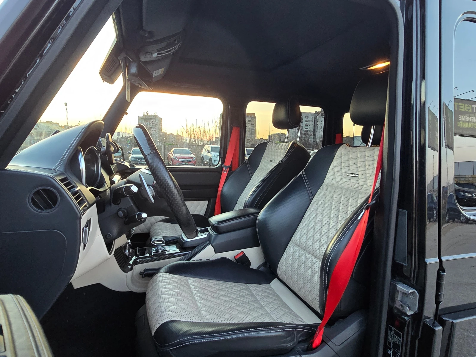 Mercedes-Benz G 63 AMG BRABUS 700* Designo* Obduhvane* Pogdrev, снимка 9 - Автомобили и джипове - 53877415